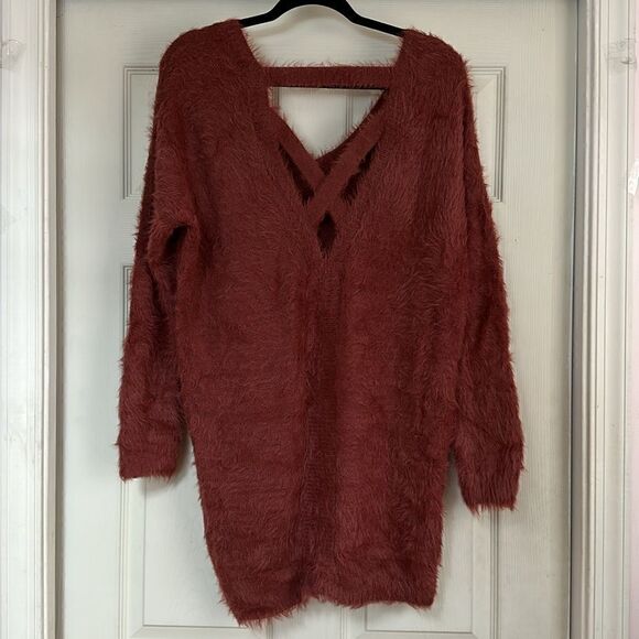 Kaisley Sweater Fluffy Furry V Neck Asymmetrical Hem - Picture 2 of 12